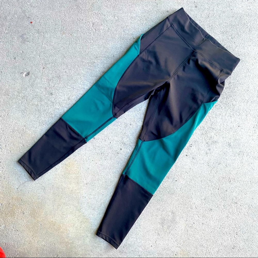 Pop Fit Quinn Leggings in Black/Teal